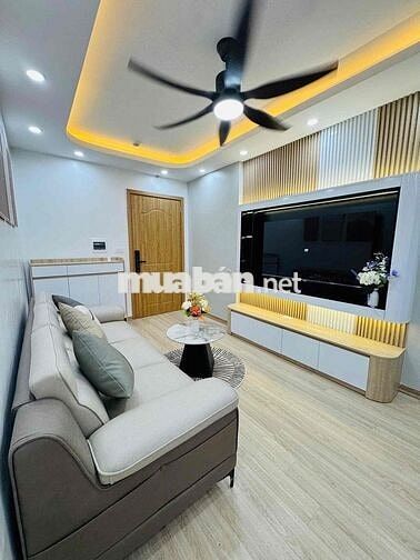Nhà đẹp full nội thất mới toà VP5 View hồ bán đảo Linh Đàm  cần bán ga