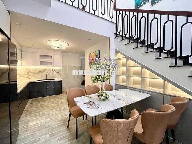 🇻🇳Nhà đẹp kiệt ô tô 4m cách chợ Chiều chỉ vài bước chân