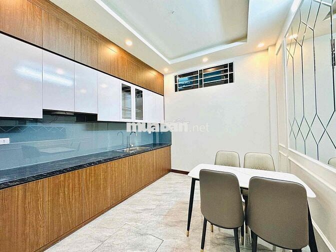 cho thuê tầng 2 gồm 2PN 1VS khép kín, nhà mới đủ đồ