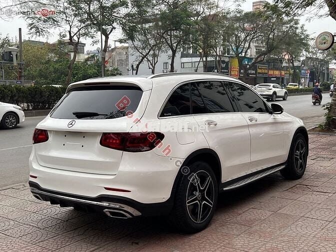 -GLC300 4matic xe sản xuất năm 2020