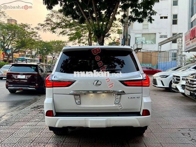Lexus LX570 sản xuất năm 2016