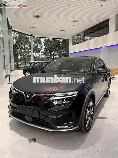 xe VF8 sẵn nhiều xe