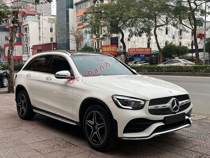 -GLC300 4matic xe sản xuất năm 2020