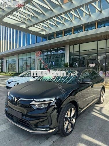 xe VF8 sẵn nhiều xe
