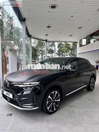 xe VF8 sẵn nhiều xe