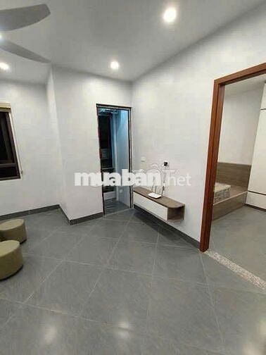 CHO THUÊ 1N1K BAN CÔNG FULL NỘI THẤT NGAY KHÚC THỪA DỤ, CẦU GIẤY