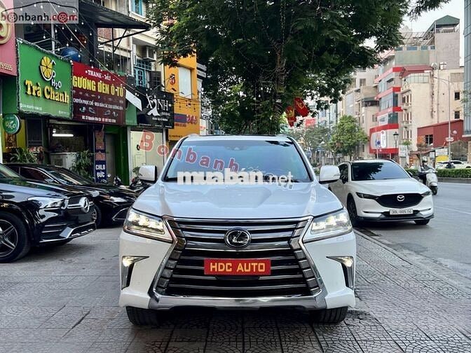 Lexus LX570 sản xuất năm 2016