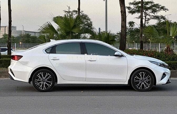 Kia K3 2024 Premium 2.0 AT - 14000 km