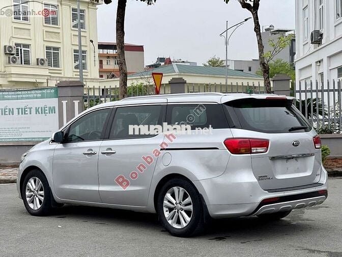 Kia Sedona 2016
