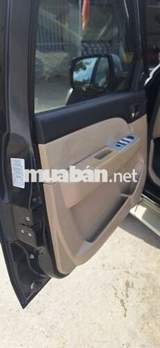 Ford Everest 2009 2.5L 4x4 MT - 250000 km