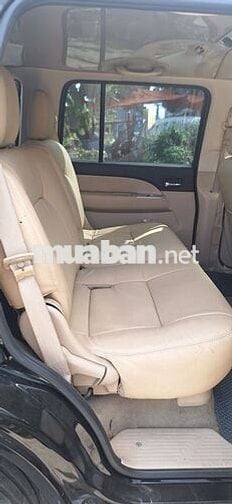 Ford Everest 2009 2.5L 4x4 MT - 250000 km