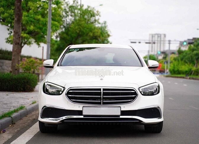 Mercedes Benz E Class 2019 E200 Sport - 40000 km