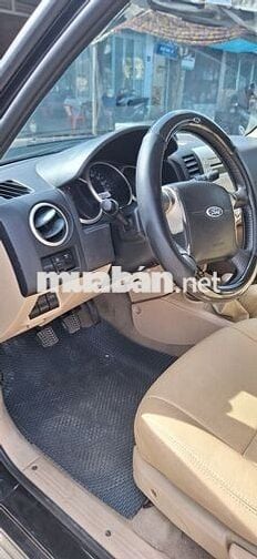 Ford Everest 2009 2.5L 4x4 MT - 250000 km
