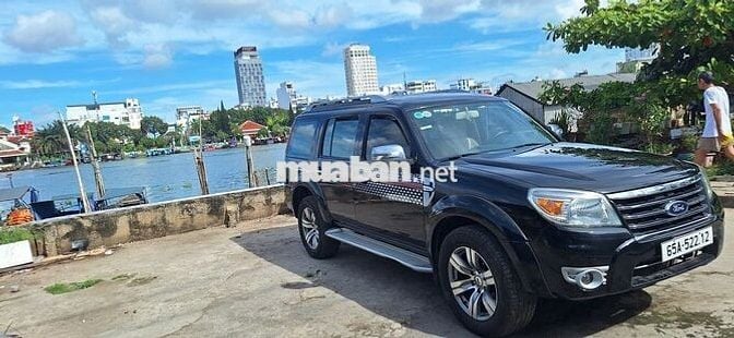 Ford Everest 2009 2.5L 4x4 MT - 250000 km