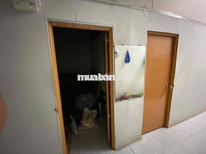 SANG MẶT BẰNG, MẶT TIỀN ĐƯỜNG ĐÔNG ĐÚC, GẦN 3 TRƯỜNG HỌC, CHỢ