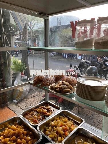 SANG MẶT BẰNG, MẶT TIỀN ĐƯỜNG ĐÔNG ĐÚC, GẦN 3 TRƯỜNG HỌC, CHỢ