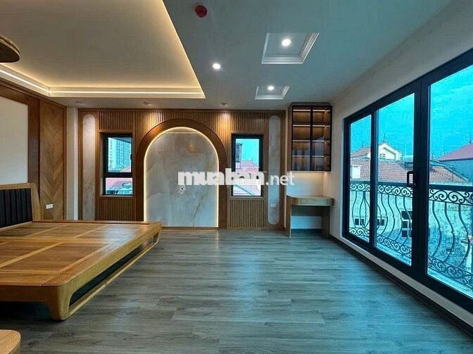 Lô Góc - TT Thanh Xuân - Ô Tô tránh - Building - 8 Tâng - Thang Máy