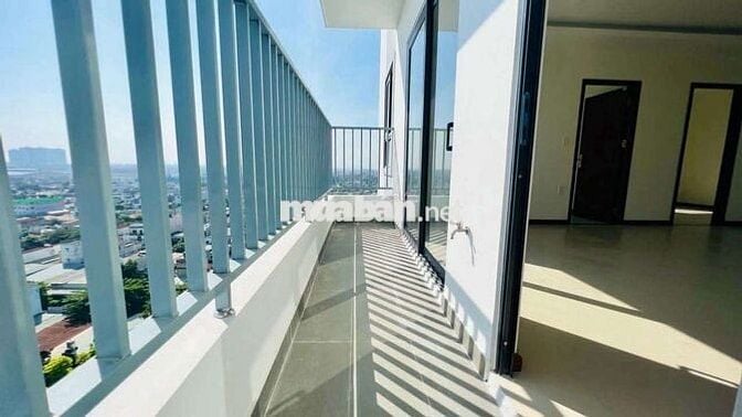 Iris Tower, 55 m², tầng 8, sổ hồng: 1,560 tỷ. Nhận ký gửi