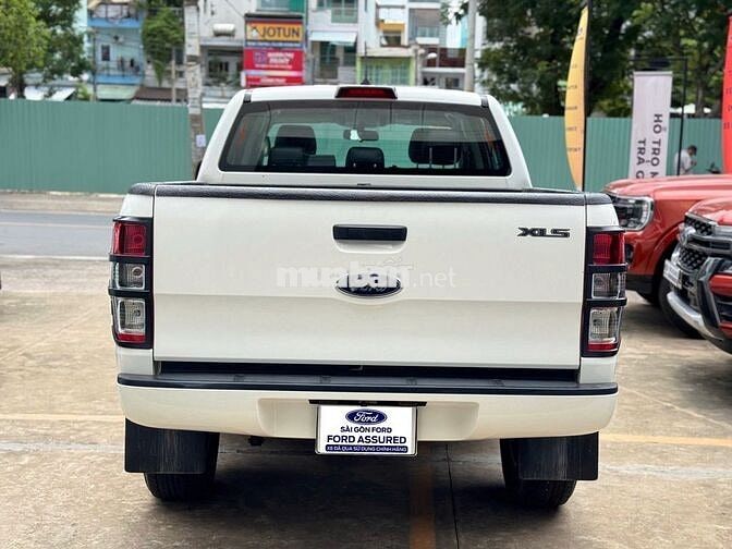 FORD RANGER XLS AT 1 CẦU 2021 - 20000km xe cá nhân