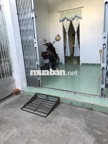 Nhà sử dụng 90m2 2P ngủ gần chợ Bình Thủy