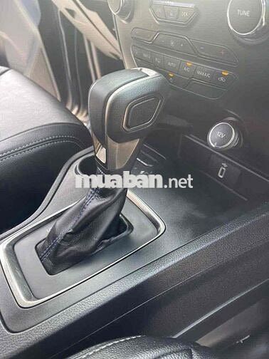 Ford Everest 2019 Trend 2.0L  AT 4x2 - 83000 km