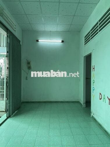 Nhà sử dụng 90m2 2P ngủ gần chợ Bình Thủy