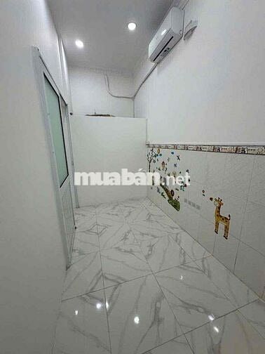 🏦 Nhà mới đẹp NC nup hẻm 564 Phạm Văn chiêu P16