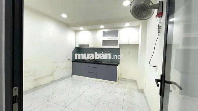 Cho Thuê Nhà Lê Văn Duyệt, Bình Thạnh - Thang Máy - 10PN, 10WC, Hầm xe