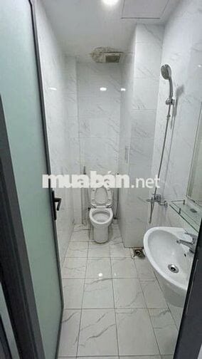 Cho Thuê Nhà Lê Văn Duyệt, Bình Thạnh - Thang Máy - 10PN, 10WC, Hầm xe