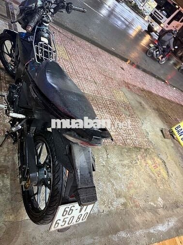 Satria xe máy zin êm giá thanh lý 18 triệu.