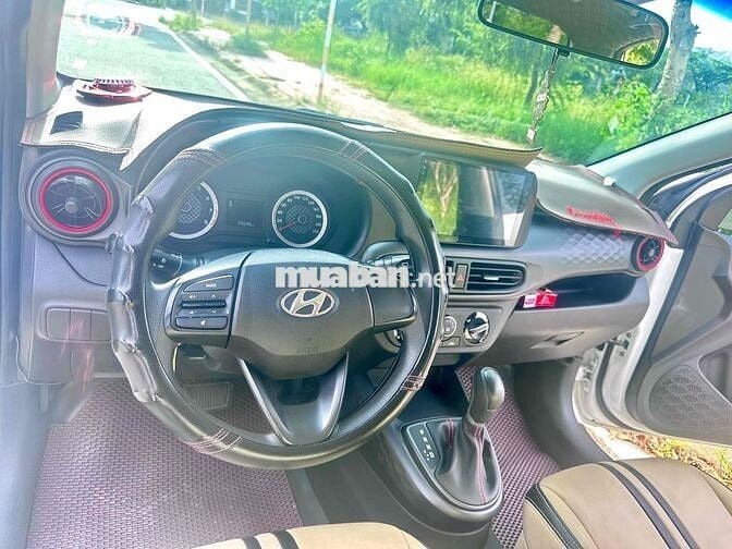 Hyundai Grand i10 2022 1.2 AT chính chủ cần bán