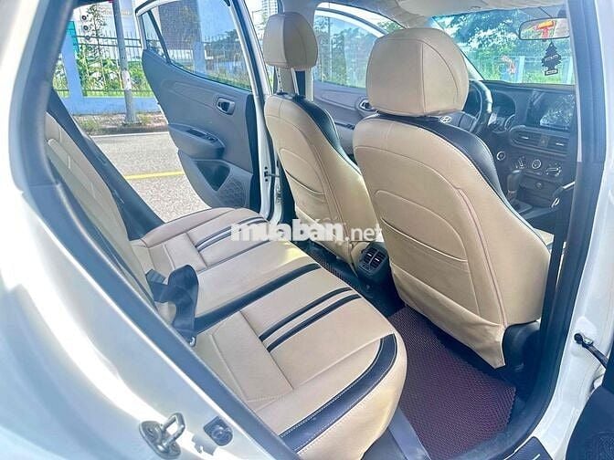 Hyundai Grand i10 2022 1.2 AT chính chủ cần bán