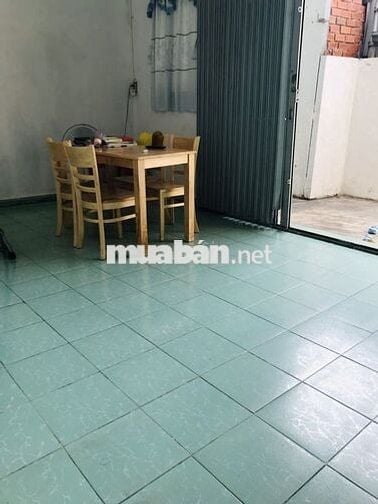 Nhà sử dụng 90m2 2P ngủ gần chợ Bình Thủy