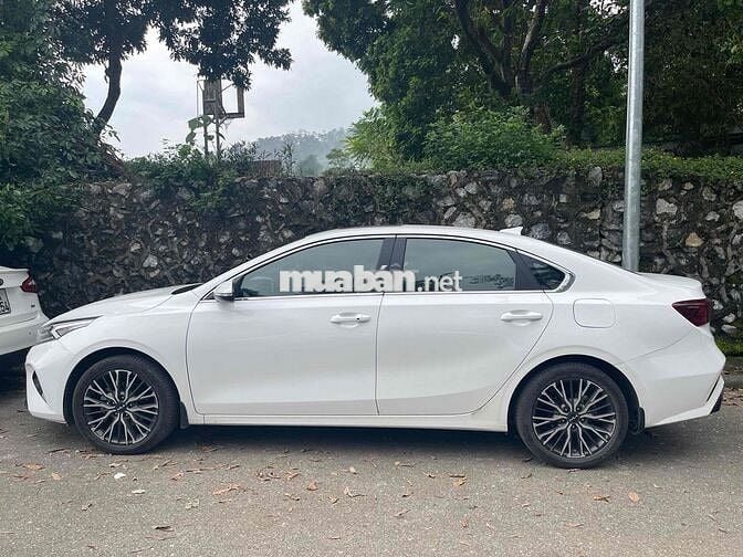Kia K3 2022 1.6 Premium - 153000 km
