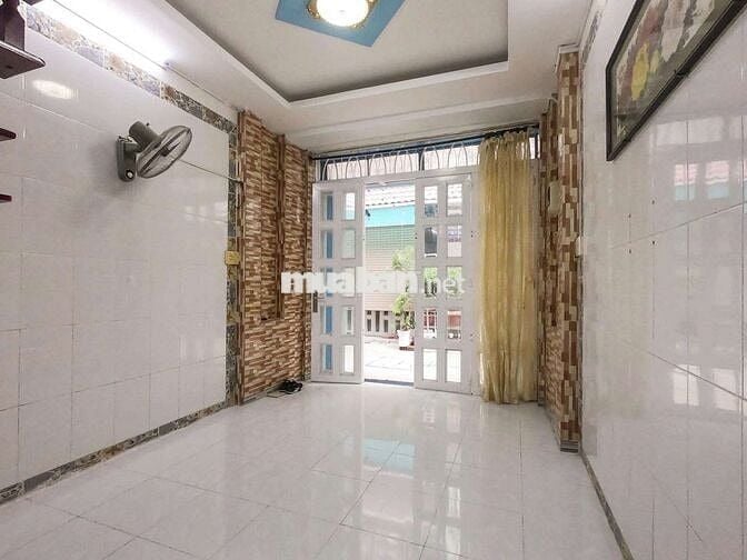NHÀ KHU YÊN TĨNH.HẺM XE HƠI.HẺM CỤT .GẦN TRƯỜNG HỌC TÂY SƠN.