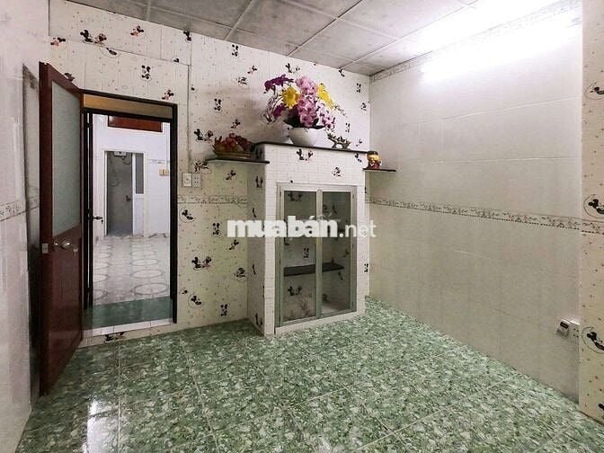 NHÀ KHU YÊN TĨNH.HẺM XE HƠI.HẺM CỤT .GẦN TRƯỜNG HỌC TÂY SƠN.