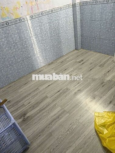 NHÀ THUÊ HẺM TẢI 9 TRIỆU CÓ SÂN THƯỢNG