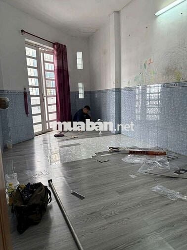NHÀ THUÊ HẺM TẢI 9 TRIỆU CÓ SÂN THƯỢNG