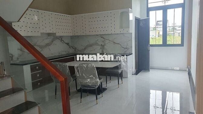 nhà phố SHR,chốt 2,4ty vay 70%=1.680tr cầu vượt Nguyễn Văn Linh 10p