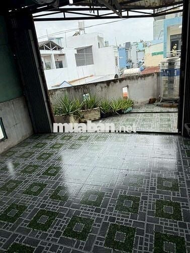 NHÀ THUÊ HẺM TẢI 9 TRIỆU CÓ SÂN THƯỢNG