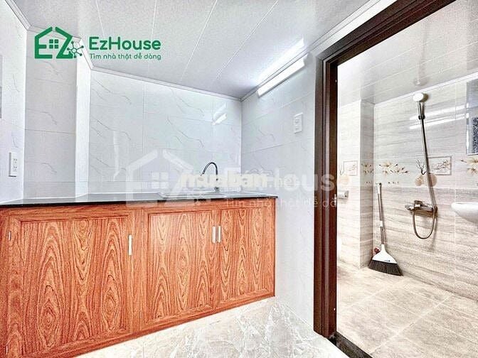 CUỐI THÁNG TRỐNG DUPLEX BAN CÔNG SẴN MÁY LẠNH NGAY LÊ VĂN QUỚI
