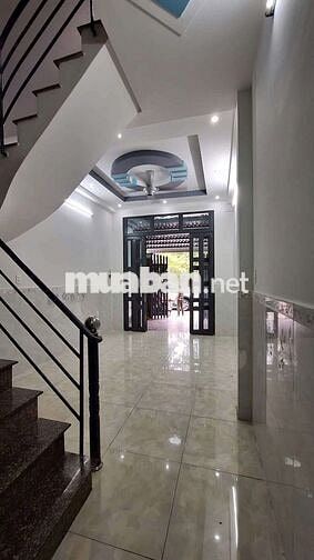 Nhà Mặt Tiền Kinh Doanh Mới Quận 8 3 Tầng Sân Đậu Ô TÔ