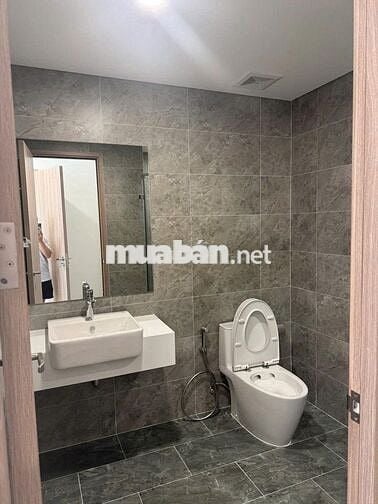 Cho thuê căn 2n2wc tòa TC2 Vinhomes Smart City