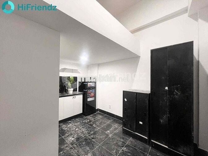 CHO THUÊ PHÒNG MỚI 100% - TIỆN QUA NNTU, ULAW - 5 PHÚT QUA QUẬN 1