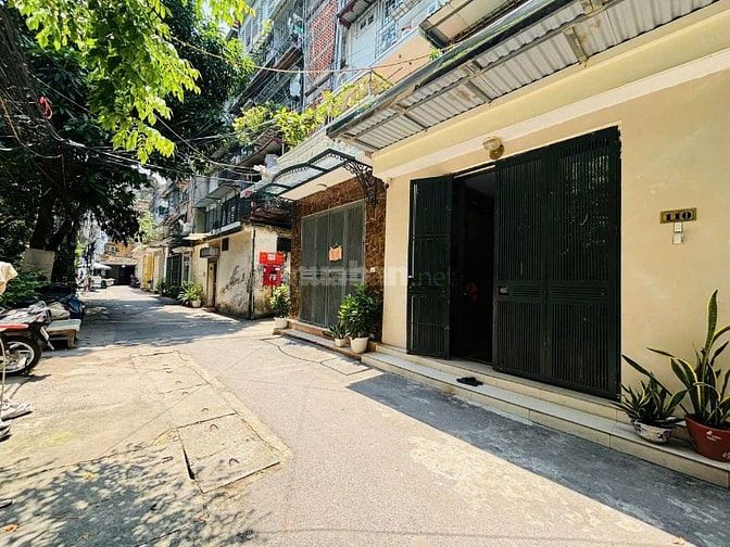Tôi bán CHTT (Tầng 2) phố Vạn Bảo - Ba Đình giá 4.29 Tỷ, 65m2. 2N+VS