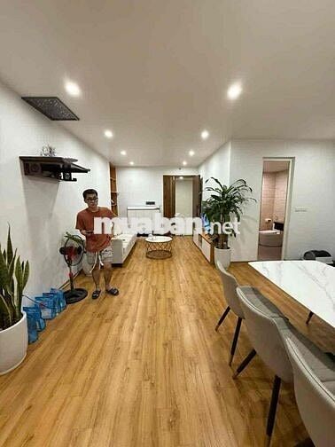 Bán căn hộ chung cư SAPAPHI RE số 4 Chính kinh dt 100m giá 8.2 tỷ