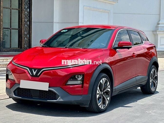 Vinfast VF6 Plus 2024 màu đỏ