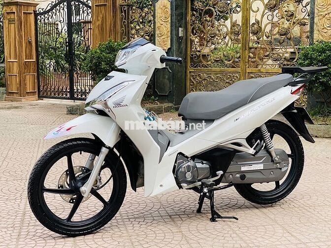 HONDA FUTURE 125 MÀU TRẮNG MỚI TINH XE ĐI GIỮ GÌN