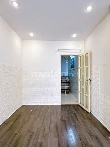 Bán nhà HXH Trần Xuân Soạn - quận 7 - 34m2 - 3 tầng - nhỉnh 5 tỷ