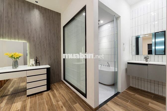 ăn nhà Phố 3 tầng 3 mê sau lưng MT Hoàng Diệu,vị trí trung tâm đắc địa